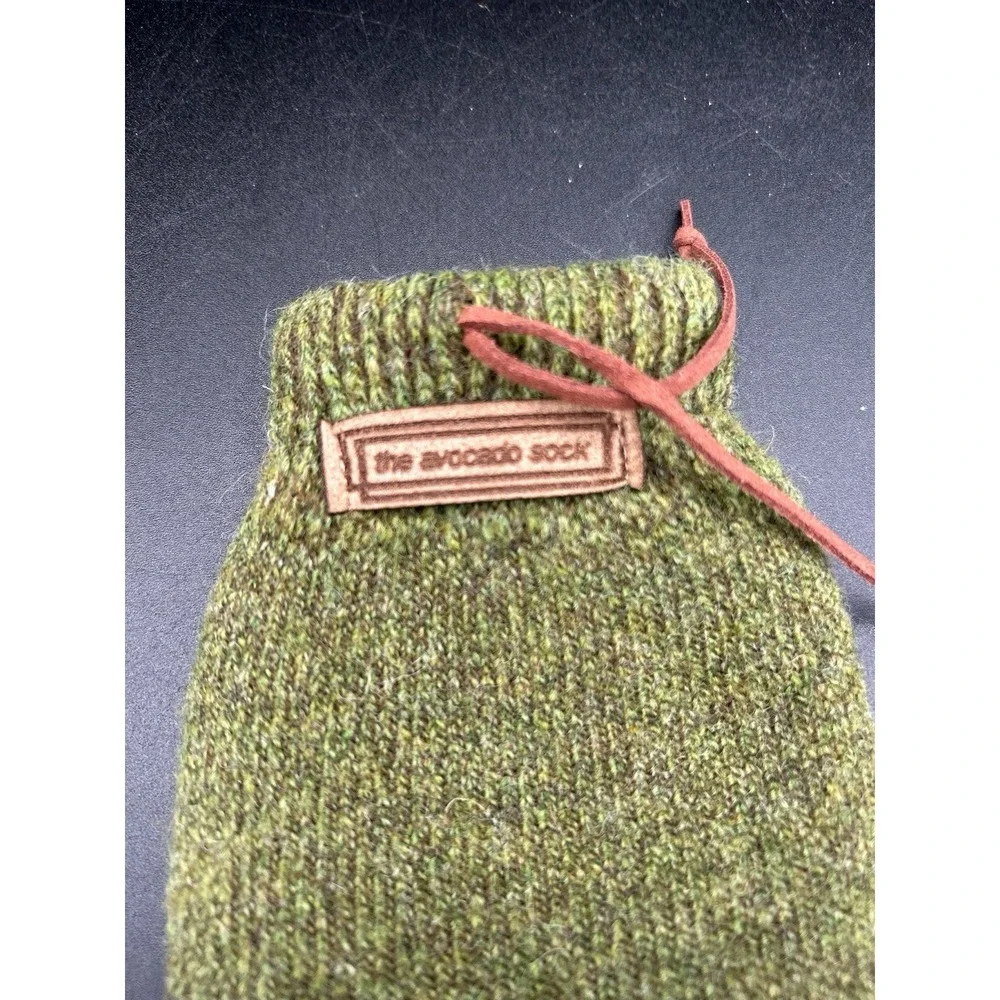 Avocado Lot Avocado Sock Perfectly Ripen Natural Wool & Joie Storage Container